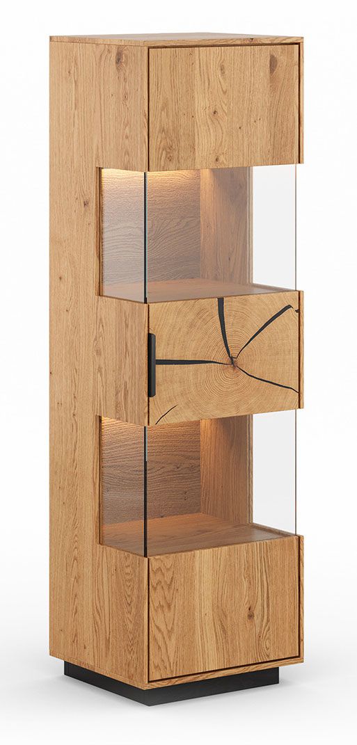 Vitrine Rania 12 inkl. LED-Beleuchtung, 147 x 43 x 39 cm, in Eiche Natur, Massivholz, Front teilweise aus Stirnholz, 1 Tür, 5 Fächer, 4 Böden, Soft Close