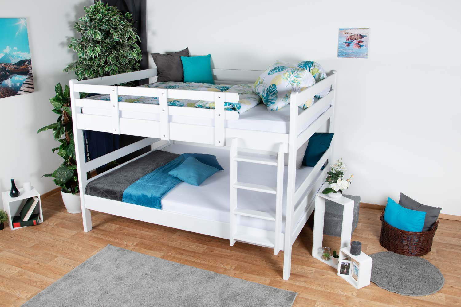 Stockbett 160 x 200 cm für Erwachsene "Easy Premium Line" K24/n, Kopf- und Fußteil gerade, Buche Massivholz weiß lackiert, teilbar